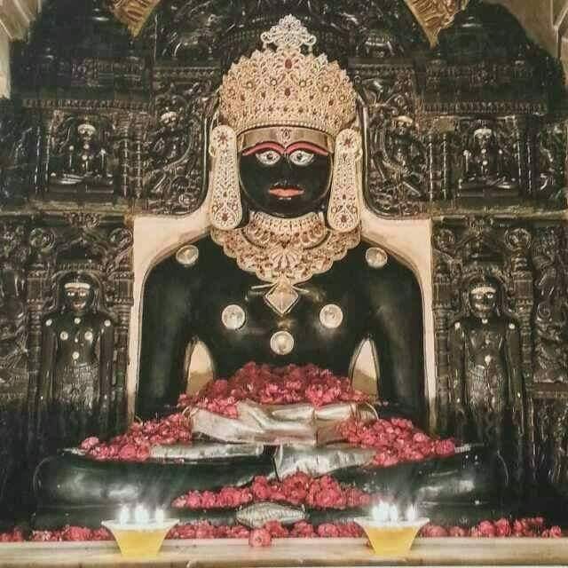 Mount Girnar — sacred site of Neminath's renunciation and nirvana